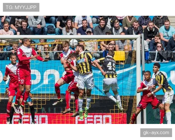 乌德勒支新赛季攻防兼备，强势表现引关注