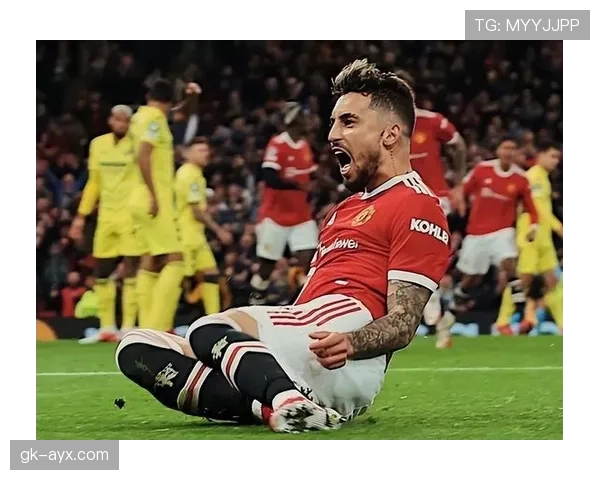 阿瑙托维奇技术特点解析:持球推进与对抗能力表现稳健 阿瑙托维奇技术特点解析:持球推进与对抗能力表现稳健